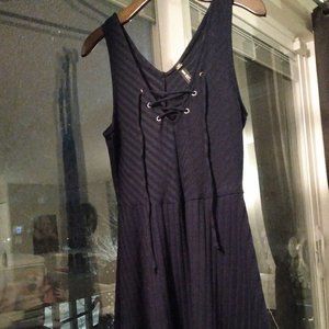 NWOT Lace up front dress